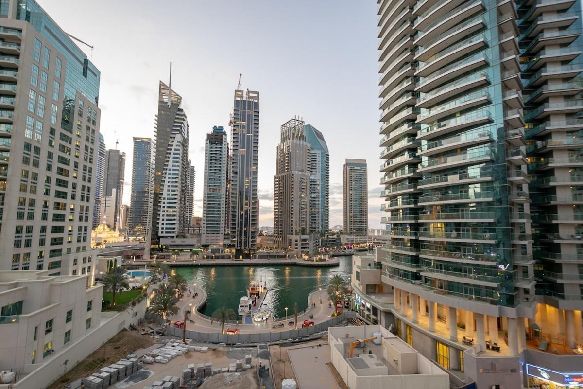 Cozy L Marina L Parking, Pool & Gym Apartment Dubai